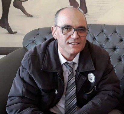 قصيدة: أتدفّأ من كتفي.. إلى كتفيك