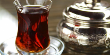 الشاي فوائد و مشاكل