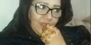 القصيدة: أسافر