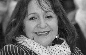 قصيدة: اتساءل