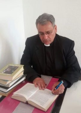 قصيدة: إلى نفَسي أعود