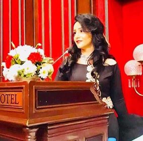 قصيدة: عيناك