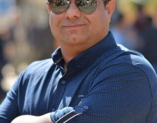 قصيدة: ما زلتُ أمضي بطريقِ الحب وحيدا