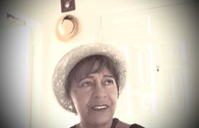 مشاركة الفنانة التشكيلية المغربية شامة عمي في المعرض التشكيلي الإفتراضي “نافذة على الإبداع”