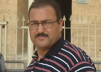 قصيدة: أيا عرب