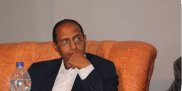 مركزية الأم في الخطاب الروائي عند علي عديدو