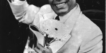 بمناسبة الاحتفال بميلاد الزعيم التونسي الحبيب بورقيبة. تحية للشاعر عبد المجيد بن جدو الذي غنى له المطرب الكبير عبد الحليم حافظ اغنية يا مولعين بالسهر في تونس