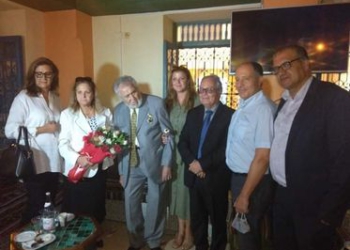 القطب الثقافي في المدينة المتوسّطية ياسمين الحمّامات يكرّم الشاعر التونسي الكبير الدكتور نور الدين صمّود.88 سنة من العطاء الشعري الجميل والابداع المتواصل.